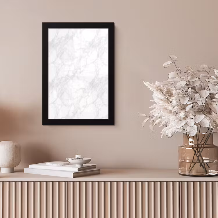 Minimalistisch - Wit - Grijze aders fotolijst zwart zonder passe partout klein 224 -sfeer5