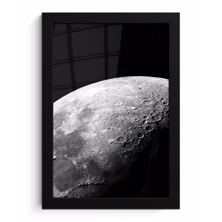 Framed Prints - Moon - Craters - Space - Maan - Kraters - Ruimte fotolijst zwart zonder passe partout klein