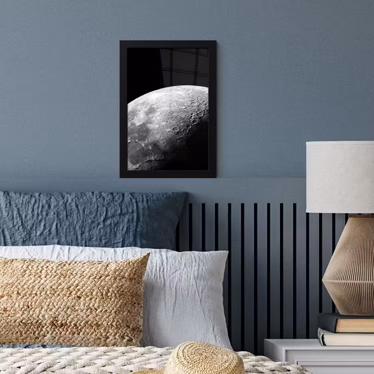 Framed Prints - Moon - Craters - Space - Maan - Kraters - Ruimte fotolijst zwart zonder passe partout klein