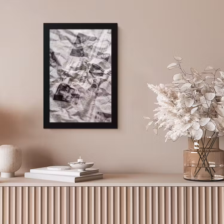 Krant - Gekreukeld - Textuur - Vintage - Zwart-wit fotolijst zwart zonder passe partout klein -sfeer5