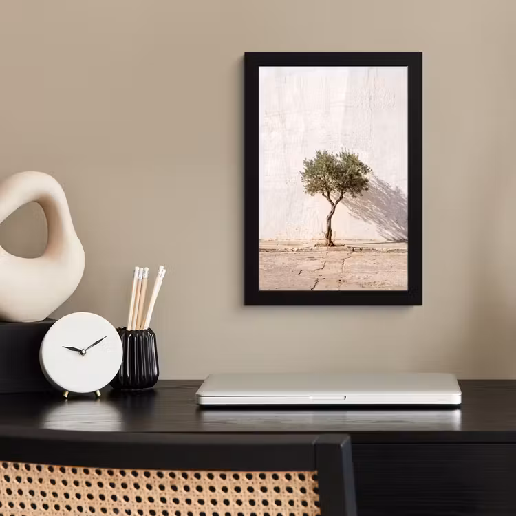 Framed Prints - Olive Tree - Wall - White - Olijfboom - muur - wit fotolijst zwart zonder passe partout klein