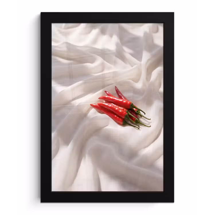 Framed Prints - Pepper - Red - Food - Peper - Rood - Eten fotolijst zwart zonder passe partout klein