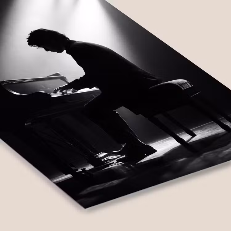 Persoon - Piano - Muziek - Zwart-wit - Podium fotolijst zwart zonder passe partout klein -zsfeer6