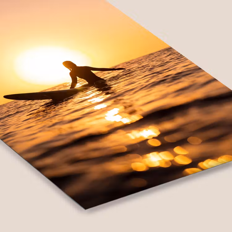 Persoon - Surfen - Zonsondergang - Zee - Oranje fotolijst zwart zonder passe partout klein -zsfeer6