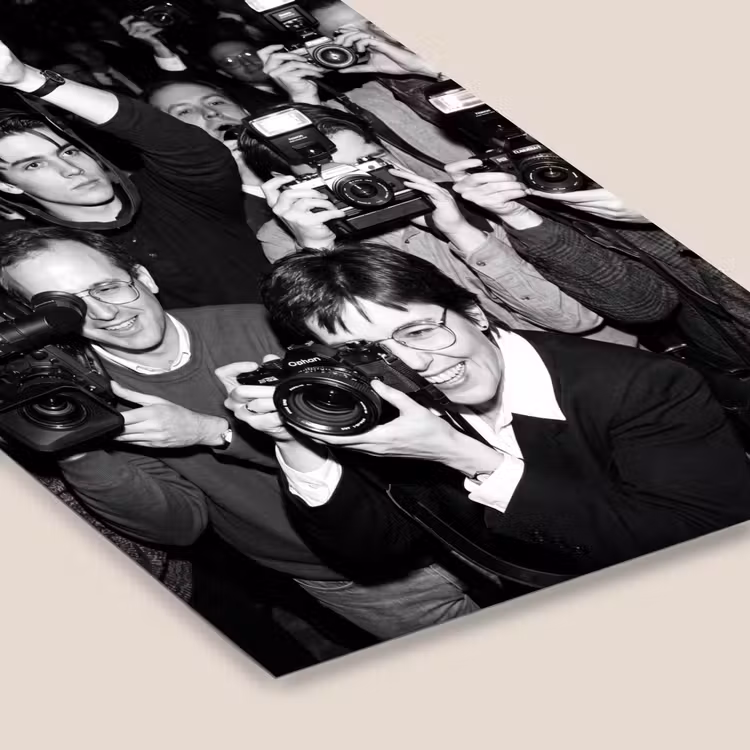 Fotografen - Menigte - Flitsers - Journalistiek fotolijst zwart zonder passe partout klein -zsfeer6