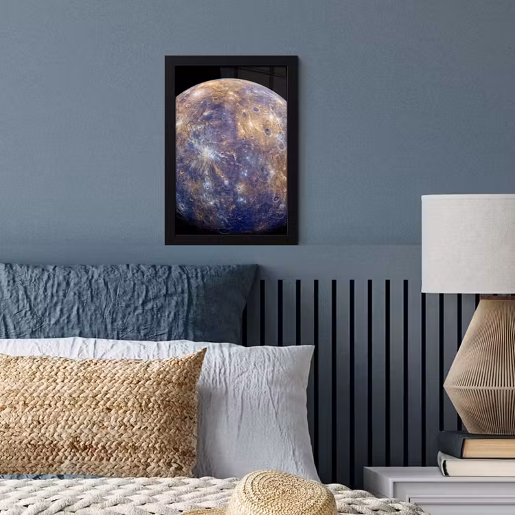 Framed Prints - Planet - Craters - Space - Planeet - Kraters - Ruimte fotolijst zwart zonder passe partout klein