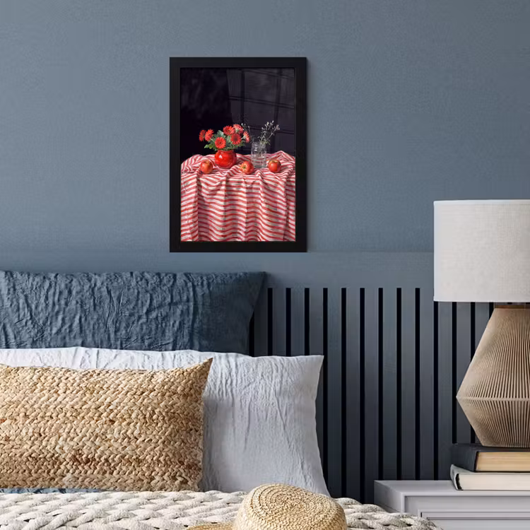 Framed Prints - Red Flowers - Vase - Rode bloemen - Vaas fotolijst zwart zonder passe partout klein