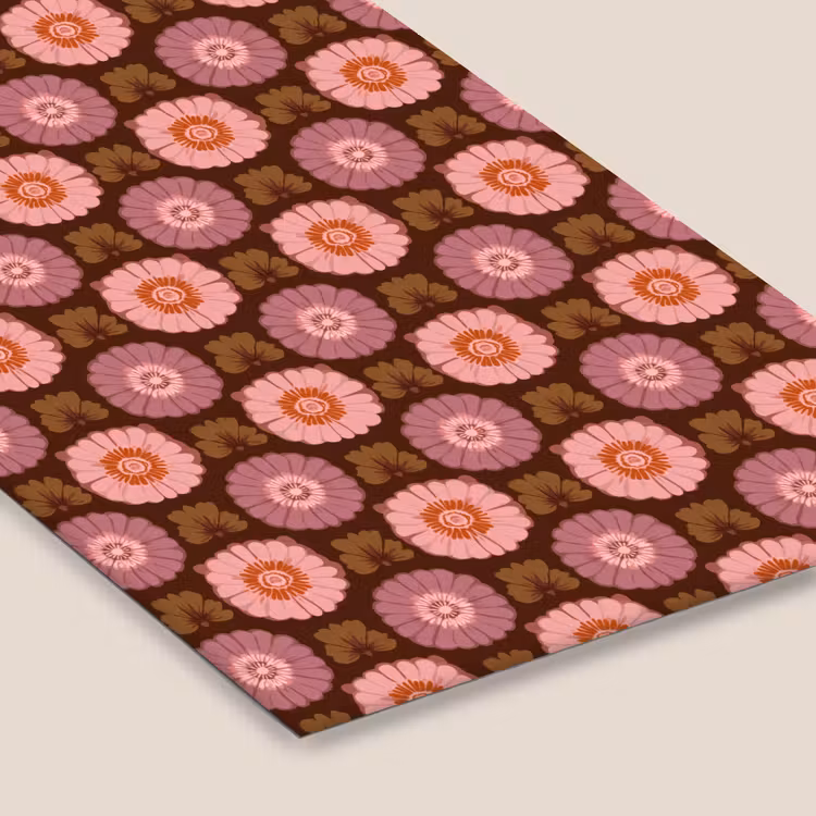Retro - Madelief - Roze fotolijst zwart zonder passe partout klein 224 -zsfeer6