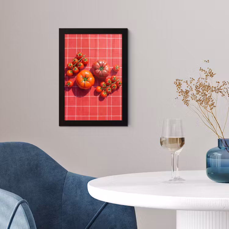 Framed Prints - Tomato - Red - Food - Tomaat - Rood - Eten fotolijst zwart zonder passe partout klein