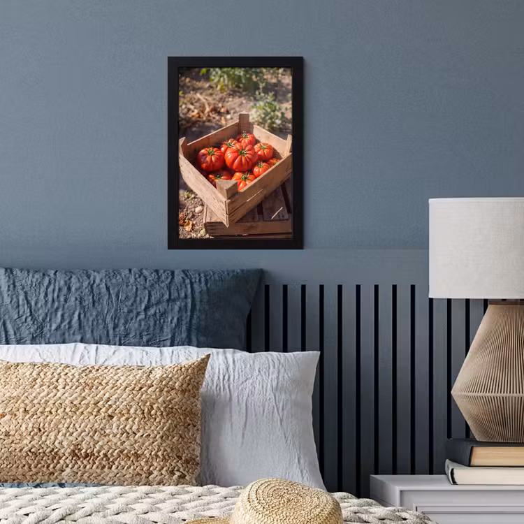 Framed Prints - Tomato - Wooden - Crate - Tomaat - Houten - Kist fotolijst zwart zonder passe partout klein