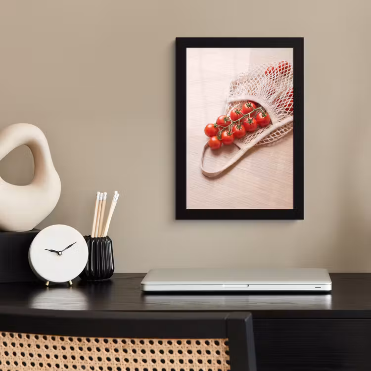 Framed Prints - Tomatoes - Fresh - Food - Tomaten - Vers - Eten fotolijst zwart zonder passe partout klein