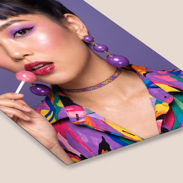 Vrouw - Portret - Make-up - Paars - Levendig fotolijst zwart zonder passe partout klein -zsfeer6