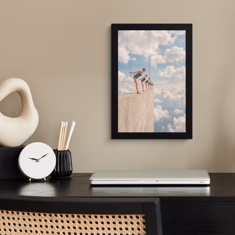 Framed Prints - Women - Diving Pose - Clouds - Vrouwen - Duikhouding - Wolken fotolijst zwart zonder passe partout klein