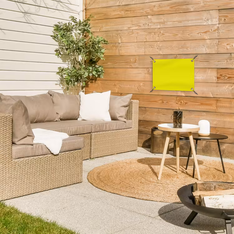 Bright - Canary - Geel tuinposter los doek klein 239 -sfeer4