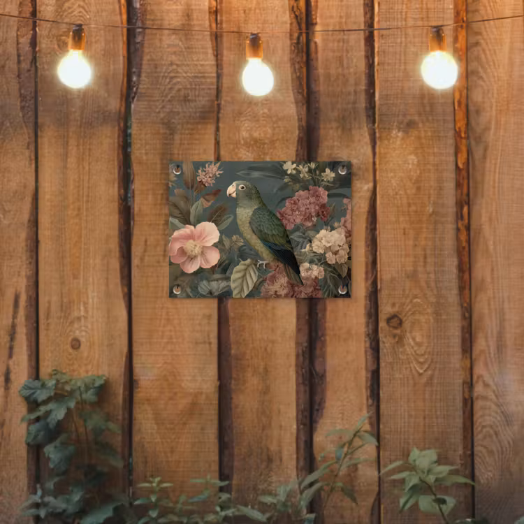 Groene papegaai - Kleurrijke bloemen - Donkere achtergrond tuinposter los doek klein -sfeer1