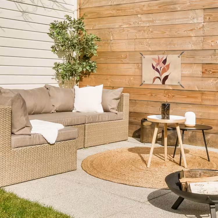 Minimalistisch - Bloem - Bladeren - Beige tuinposter los doek klein -sfeer4