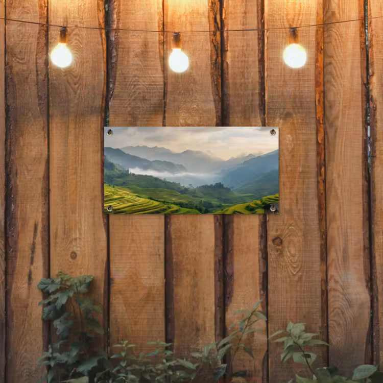 Rijstvelden - Bergen - Groen - Natuur tuinposter los doek klein -sfeer1