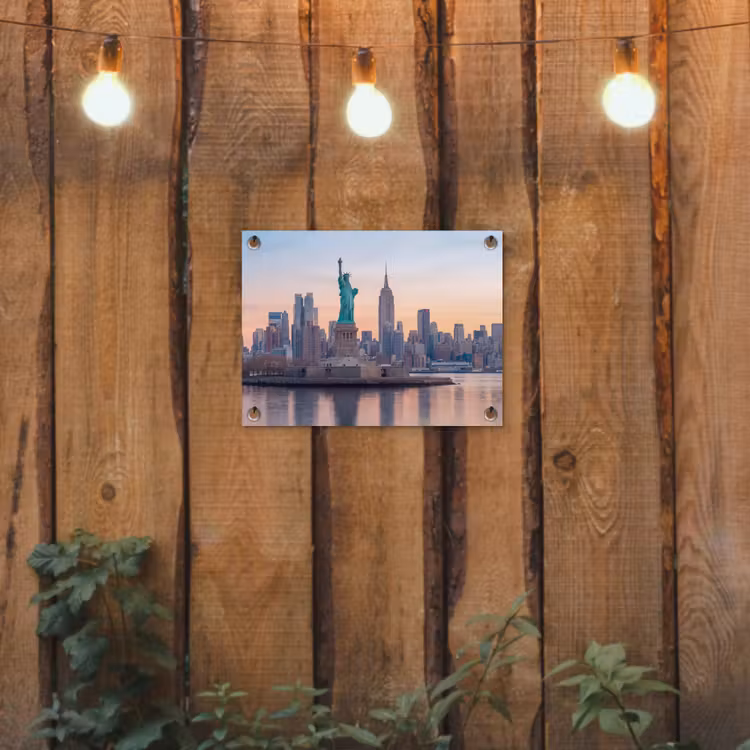 Vrijheidsbeeld - New York - Zonsopgang - Stad - Architectuur tuinposter los doek klein -sfeer1