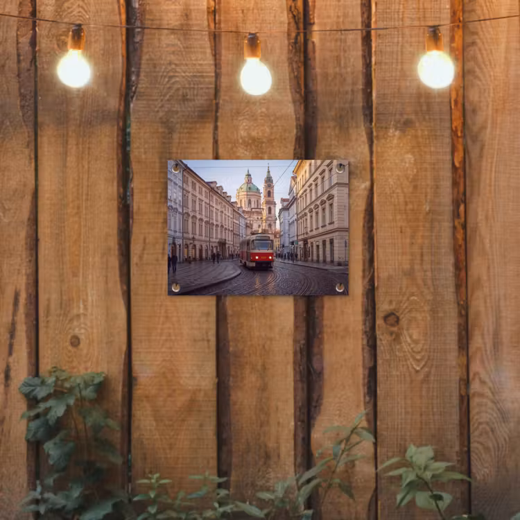 Tram - Straat - Stadsgezicht - Klassiek - Rood tuinposter los doek klein -sfeer1