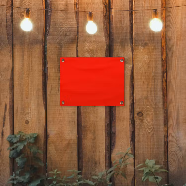 Vibrant - Vermilion - Rood tuinposter los doek klein 239 -sfeer1
