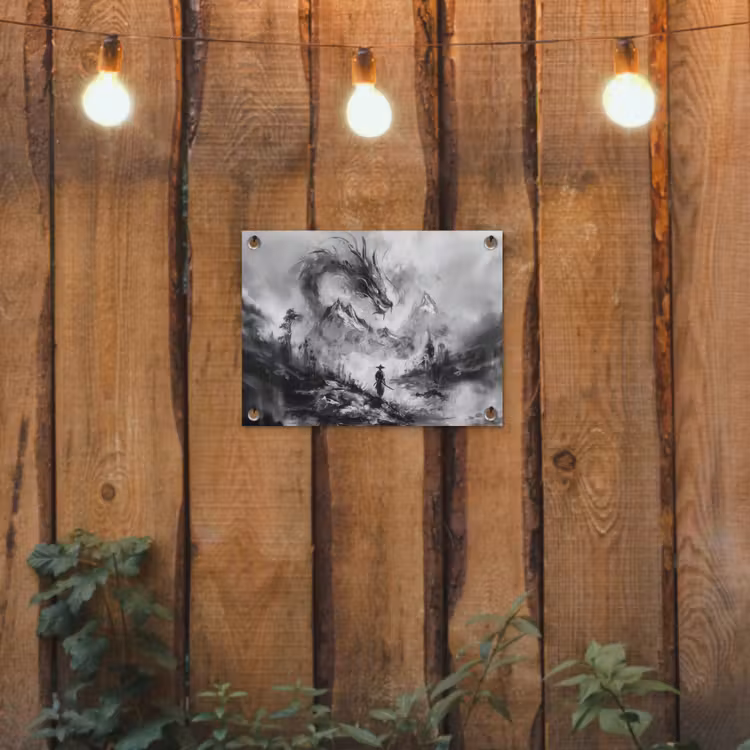 Krijger - Draak - Grijs tuinposter los doek klein -sfeer1