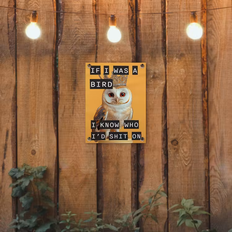 Geel - Uil - Vogel - Decoratie tuinposter los doek klein -sfeer1