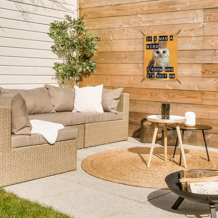 Geel - Uil - Vogel - Decoratie tuinposter los doek klein -sfeer4