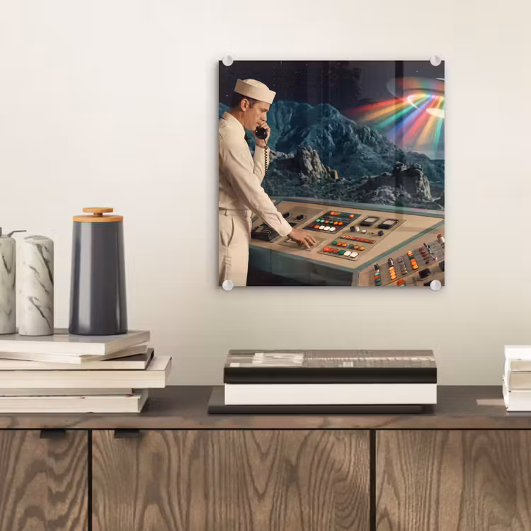 Glass Print - Man - Control Room - Beach - Man - Controlekamer - Strand plexiglas 5mm klein