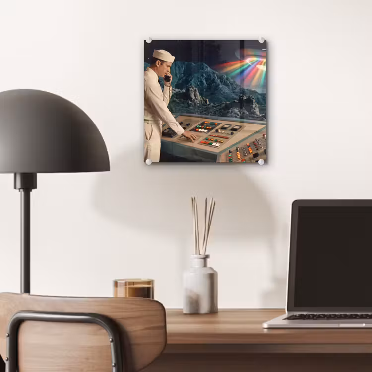 Glass Print - Man - Control Room - Beach - Man - Controlekamer - Strand plexiglas 5mm klein