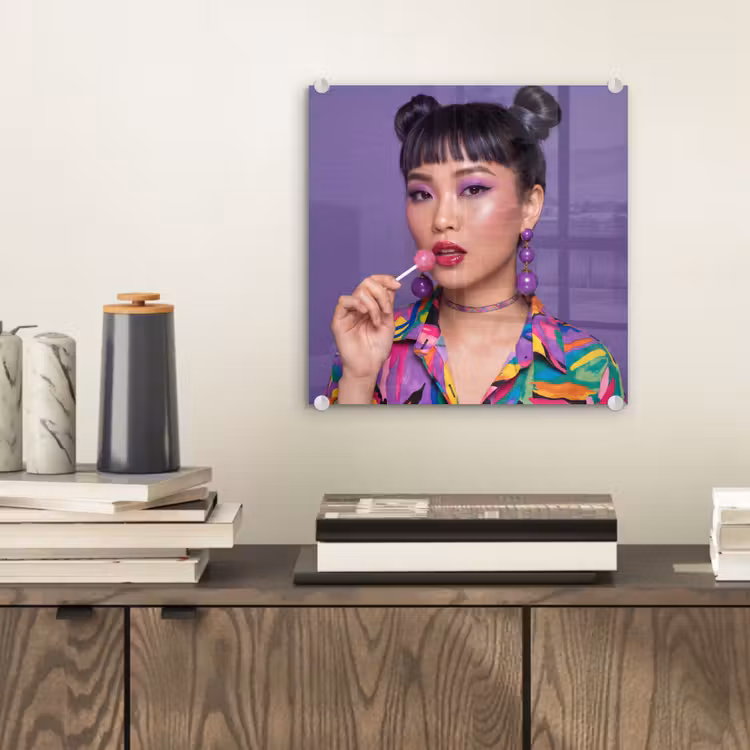 Vrouw - Portret - Make-up - Paars - Levendig plexiglas 5mm klein -sfeer1