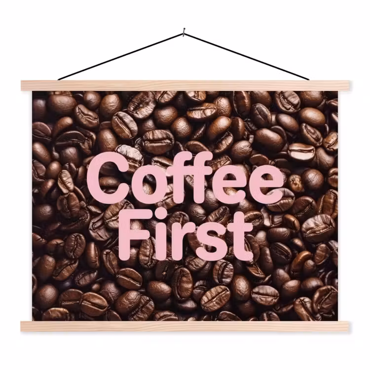 Coffee First - Koffiebonen - Roze textielposter latten blank klein -3d