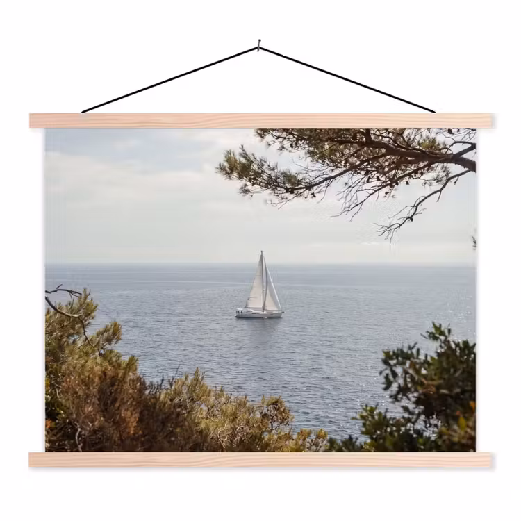 Hanging Poster - Sailboat - trees - water - Zeilboot - bomen - water textielposter latten blank klein
