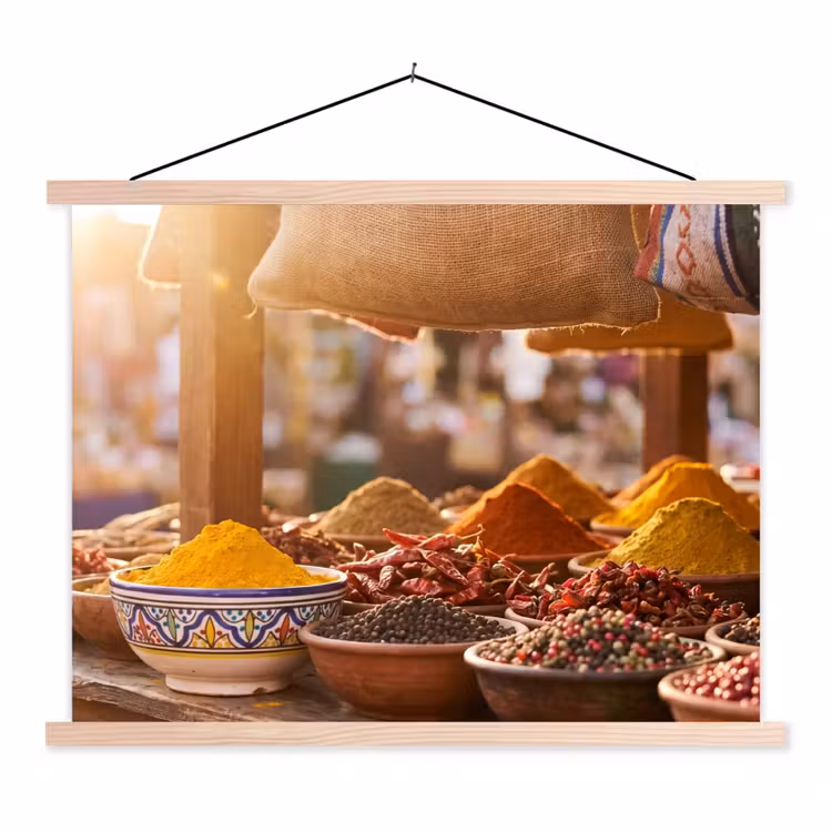 Hanging Poster - Spices - Market - Colorful - Specerijen - Markt - Kleurrijk textielposter latten blank klein