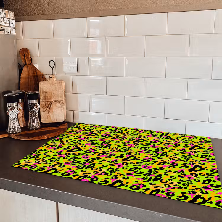 Dieren - Neon - Groen - Panterprint Inductie beschermer vinyl 3mm klein 276 -sfeer3