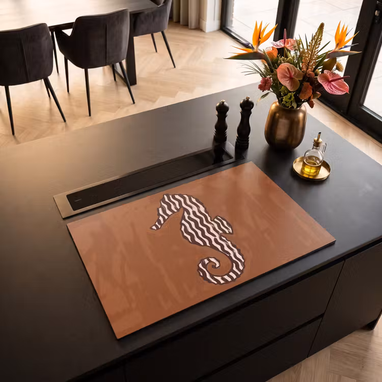 Dieren - Zeepaardje - Abstract - Bruin - Strepen Inductie beschermer vinyl 3mm klein -sfeer5