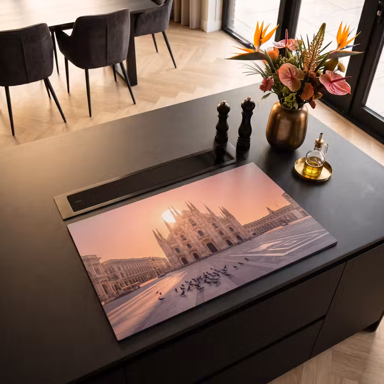 Architectuur - Milaan - Plein - Zonsopgang - Oranje Inductie beschermer vinyl 3mm klein -sfeer5