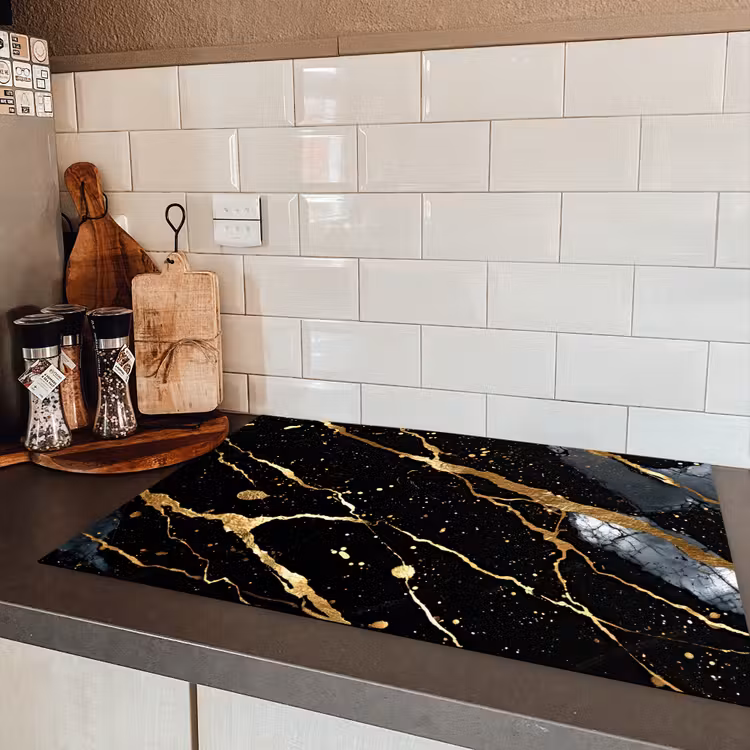 Zwart - Goud - Strepen Inductie beschermer vinyl 3mm klein -sfeer3