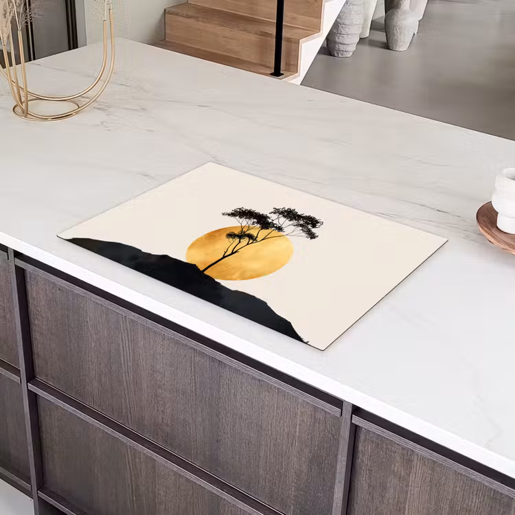 Zwarte boom - Gouden cirkel - Heuvel Inductie beschermer vinyl 3mm klein -sfeer8