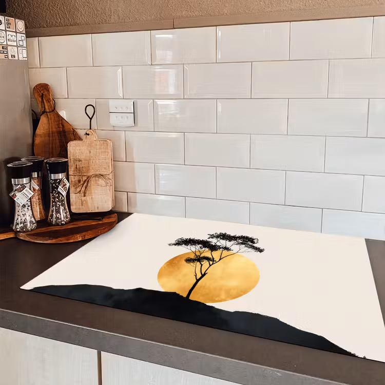 Zwarte boom - Gouden cirkel - Heuvel Inductie beschermer vinyl 3mm klein -sfeer3