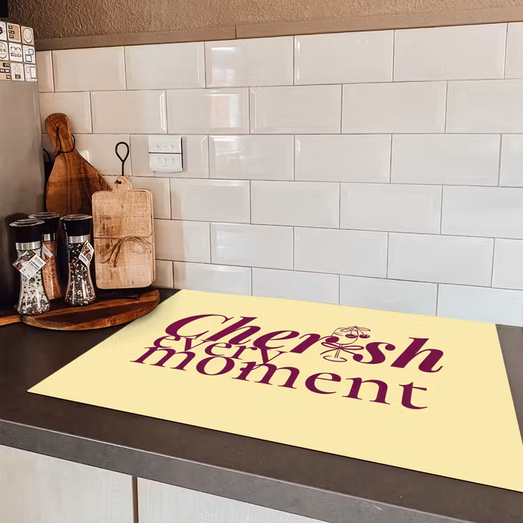 Cherish every moment - Cocktailglas - Geel Inductie beschermer vinyl 3mm klein -sfeer3