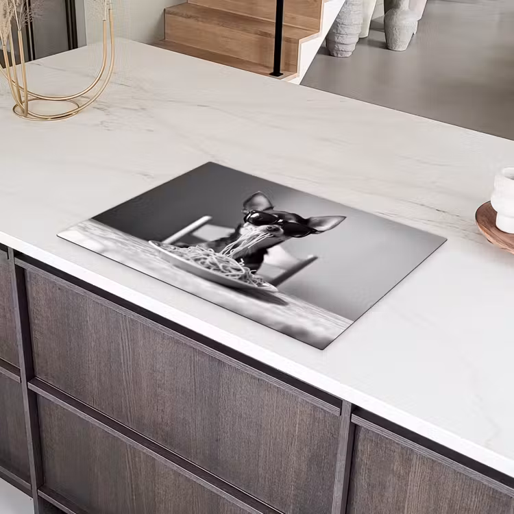 Chihuahua - Hond - Zonnebril - Humoristisch - Zwart - Wit - Spaghetti Inductie beschermer vinyl 3mm klein -sfeer8