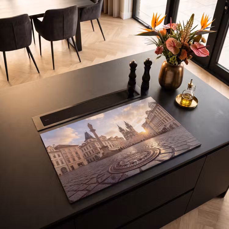 Stad - Praag - Ochtend - Architectuur - Goud Inductie beschermer vinyl 3mm klein -sfeer5