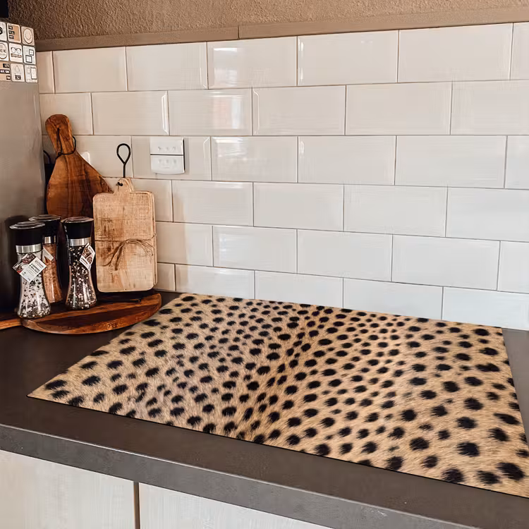 Vacht - Jachtluipaard - Zwart - Wit Inductie beschermer vinyl 3mm klein -sfeer3