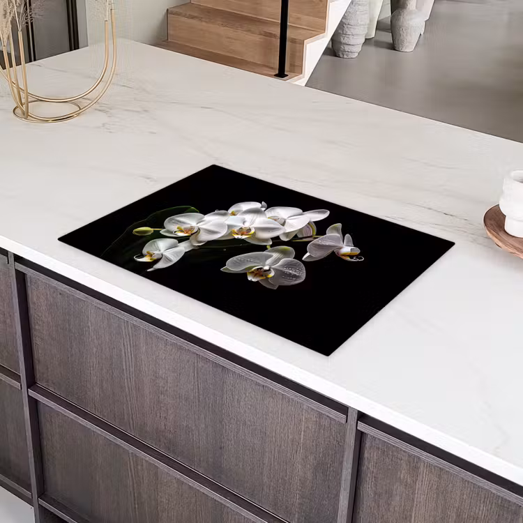 Dauwdruppels op Witte Orchideeën Inductie beschermer vinyl 3mm klein -sfeer8