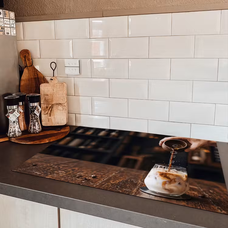 Espresso - Melk - Café Inductie beschermer vinyl 3mm klein -sfeer3