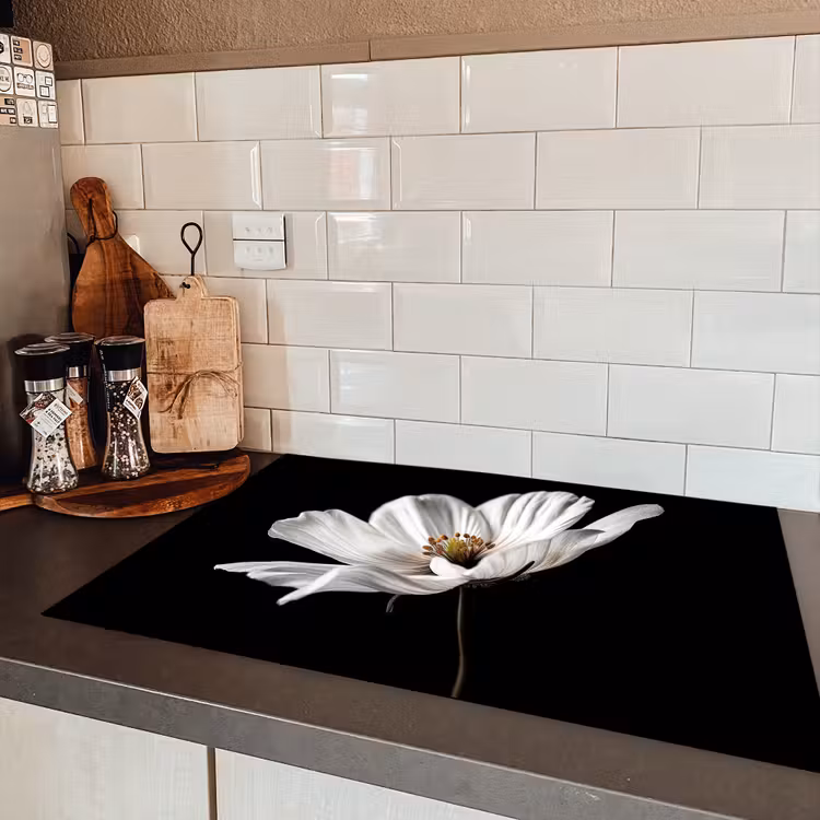 Bloem - Zwart - Wit Inductie beschermer vinyl 3mm klein -sfeer3
