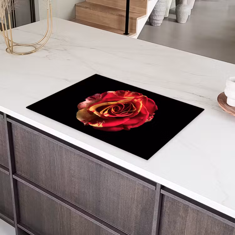 Bloem - Roos - Rood - Zwart Inductie beschermer vinyl 3mm klein -sfeer8