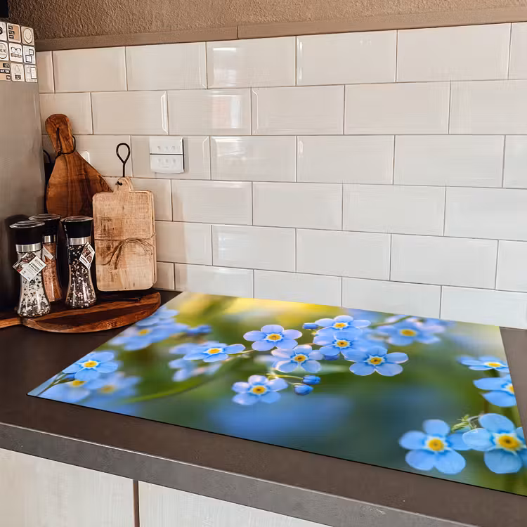 Bloemetjes - Blauw - Vergeet mij nietjes Inductie beschermer vinyl 3mm klein -sfeer3