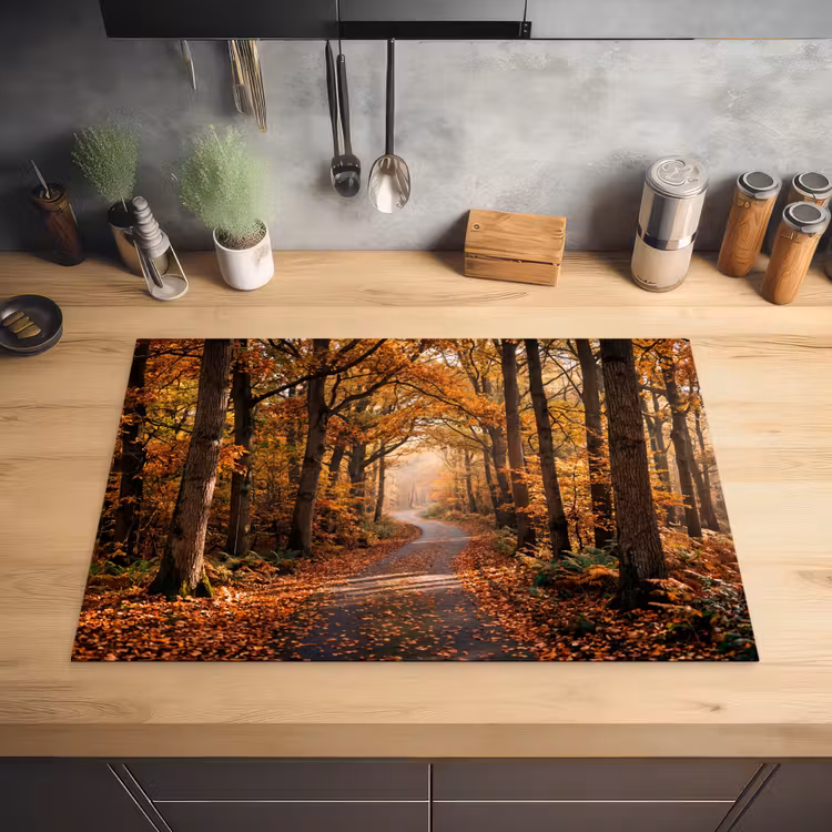Bospad - Herfstbos - Bladeren - Oranje - Nostalgisch Inductie beschermer vinyl 3mm klein -sfeer5