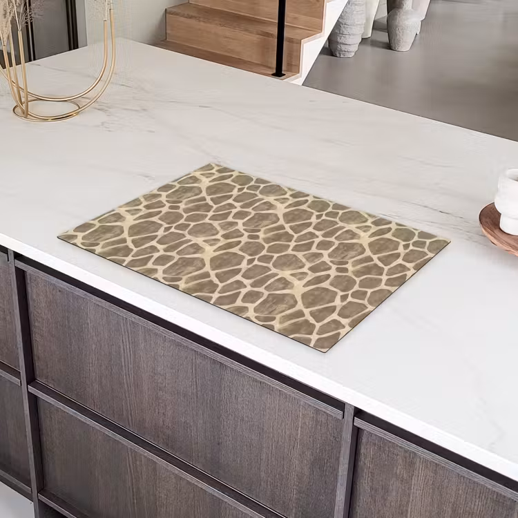 Giraf - Patroon - Beige - Bruin Inductie beschermer vinyl 3mm klein 276 -sfeer8
